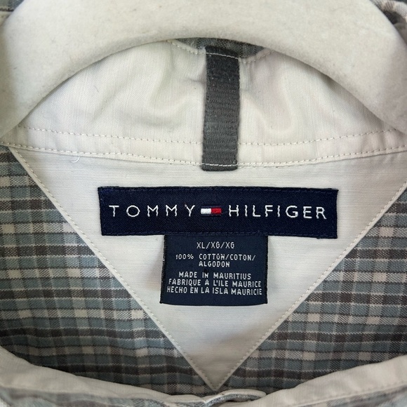 Tommy Hilfiger Casual Button Down Plaid Shirt Size XL - Picture 3 of 7